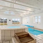 別荘 Awesome In Harboore With Sauna *