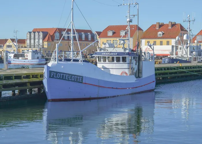 Сasa de vacaciones Awesome In Harboore With Sauna Harboør